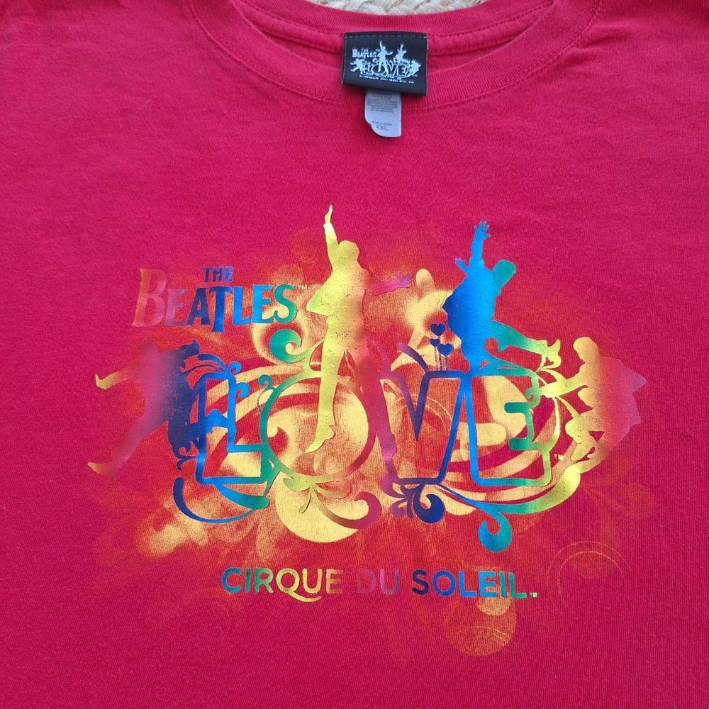 The Beatles Cirque Du Soleil T-shirt Love Red Graphic Tee Womens XXL Rainbow